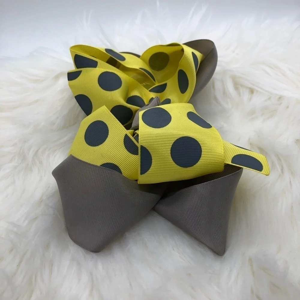 Gaby’s Yellow & Gray Polka Dot Oversized Bow